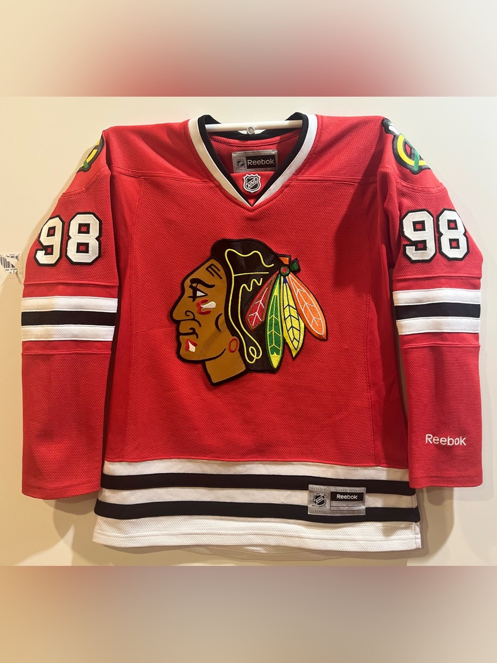 Reebok Chicago Blackhawks Connor Bedard # 98 Women’s Jersey Sz Xs